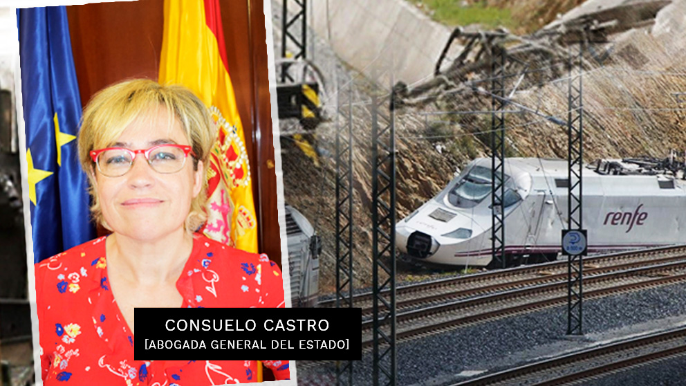 La abogada general del Estado, Consuelo Castro, junto a una imagen del accidente del tres Alvia en Santiago de Compostela.