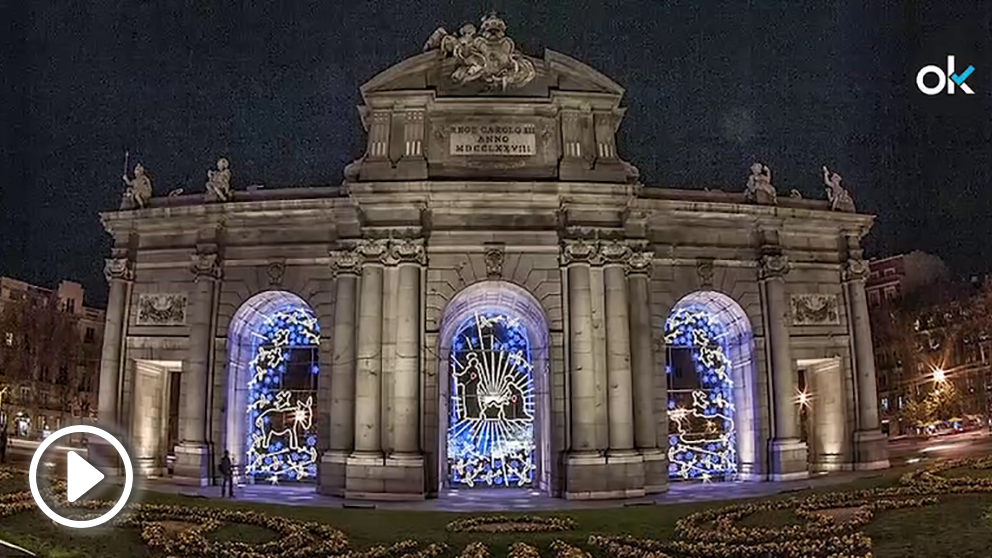 La Puerta de Alcalá en Navidad