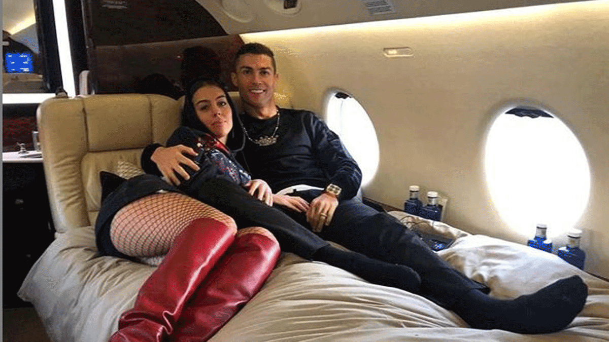 Cristiano Ronaldo con su pareja Georgina, en una publicación reciente en su Instagram.