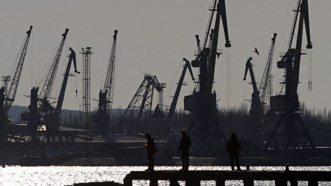 Ucrania acusa a Rusia de atacar a su marina en el estrecho de Kerch