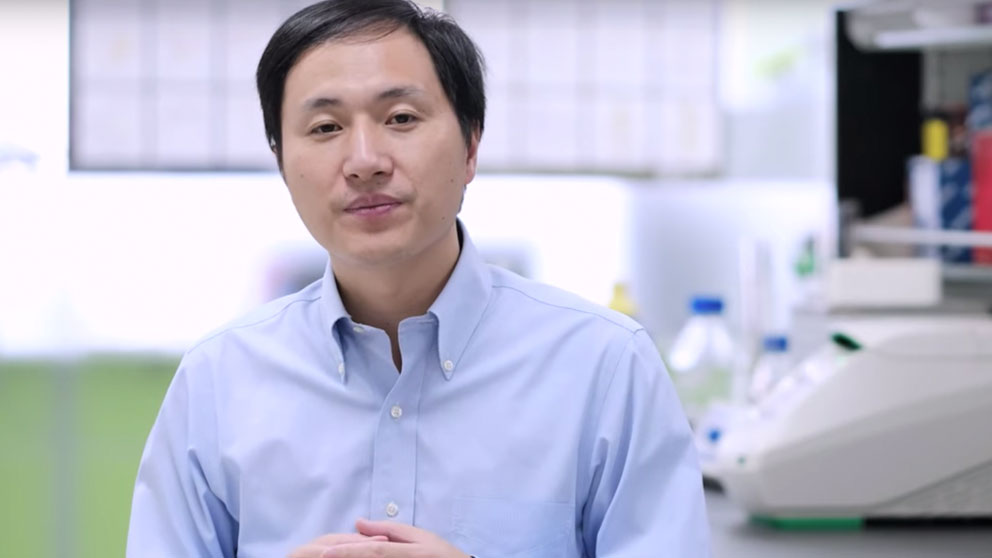 El investigador He Jiankui de Shenzhen del laboratorio chino He LAb explicando cómo han logrado los bebés modificados genéticamente.