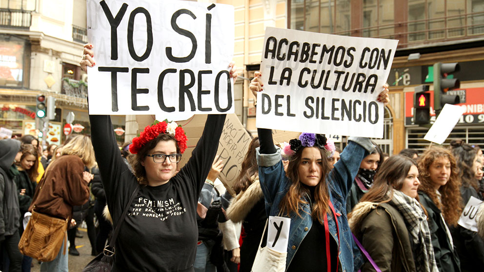 Activistas de Femen en la Marcha del Día Internacional contra la Violencia de Género en Madrid. (F: Enrique Falcón)