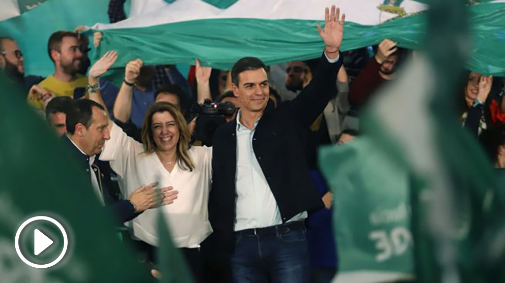 Pedro Sánchez con Susana Díaz este martes (EP).