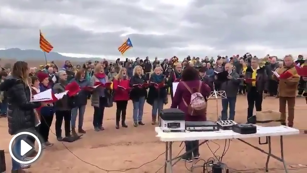 Aquelarre de odio frente a la cárcel de Lledoners.