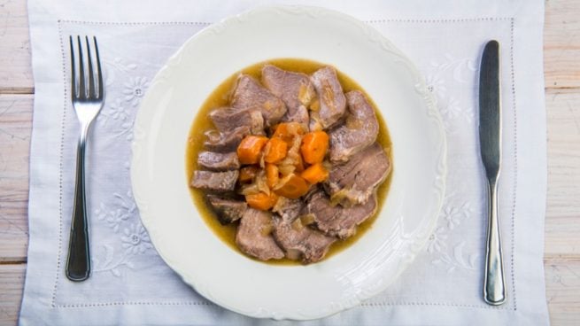 Lengua guisada