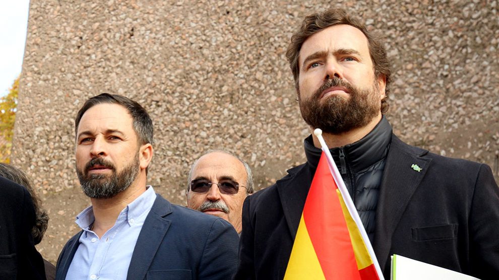 Santiago Abascal e Iván Espinosa en la Plaza de Colón. (F: Enrique Falcón)