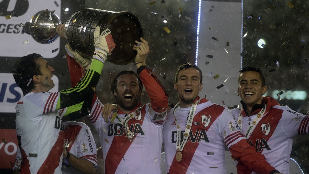 Los jugadores de River Plate celebran la Copa Libertadores de 2015. (AFP)