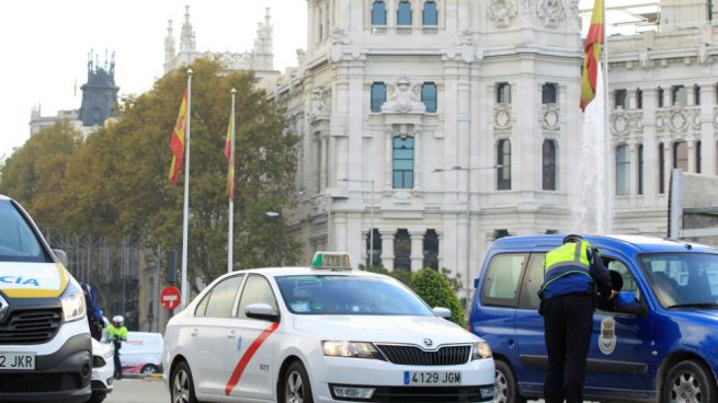 La Comunidad de Madrid ofrecerá al taxi una «reforma exprés» de la legislación