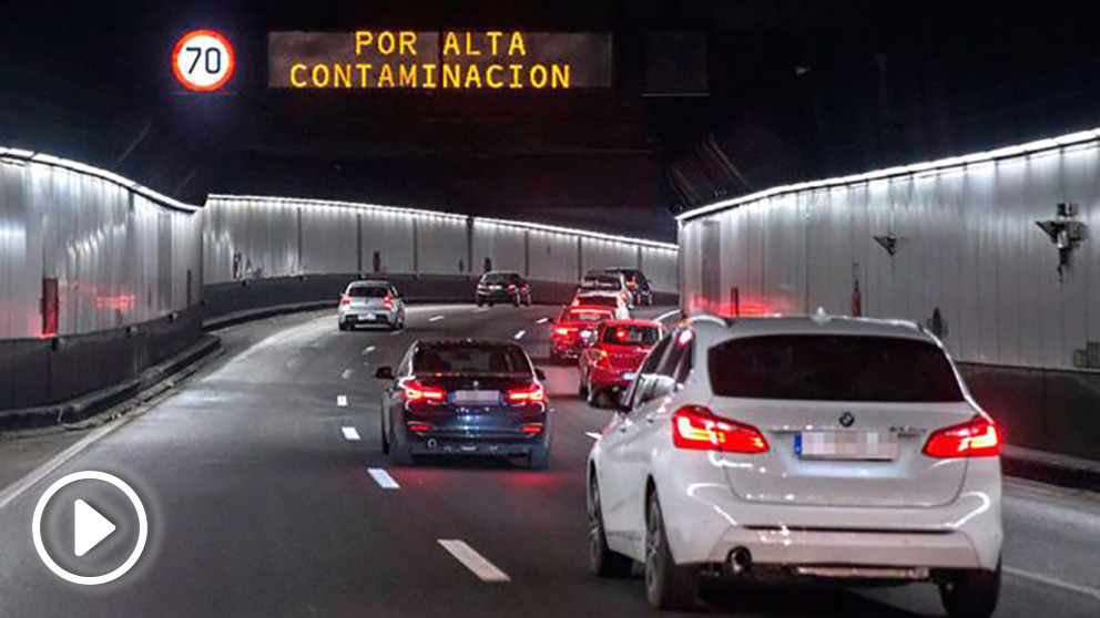 Limitaciones al tráfico del protocolo anticontaminación del Ayuntamiento de Madrid se encuentra la limitación de velocidad en la M-30. Foto: EFE