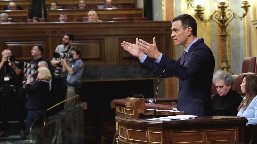 El presidente del Gobierno, Pedro Sánchez, durante su comparecencia en el Congreso para explicar la postura del Gobierno sobre la situación en Cataluña. (Foto: Efe)
