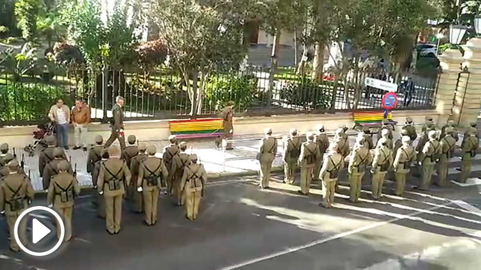 Parada militar en La Línea de la Concepción.