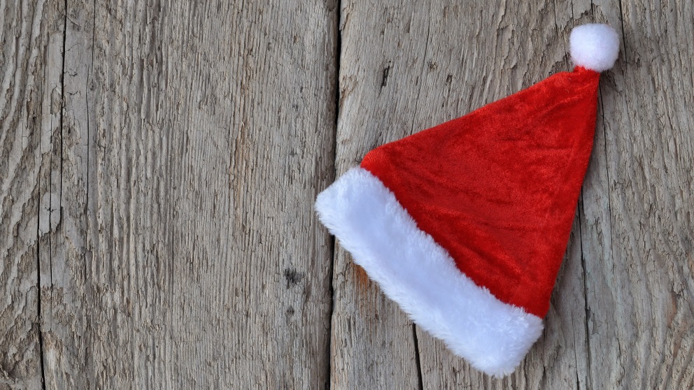 telegrama Desmantelar frio Navidad: Cómo hacer un gorro de Papá Noel fácil paso a paso