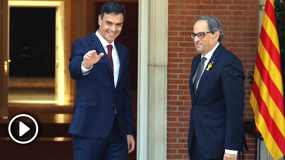 El presidente del Gobierno, Pedro Sánchez, y el ‘president’ de la Generalitat, Quim Torra. (Foto: Efe)