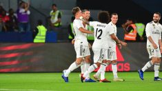 Los jugadores del Madrid celebran el segundo gol ante el Al Ain, obra de Llorente. (AFP)