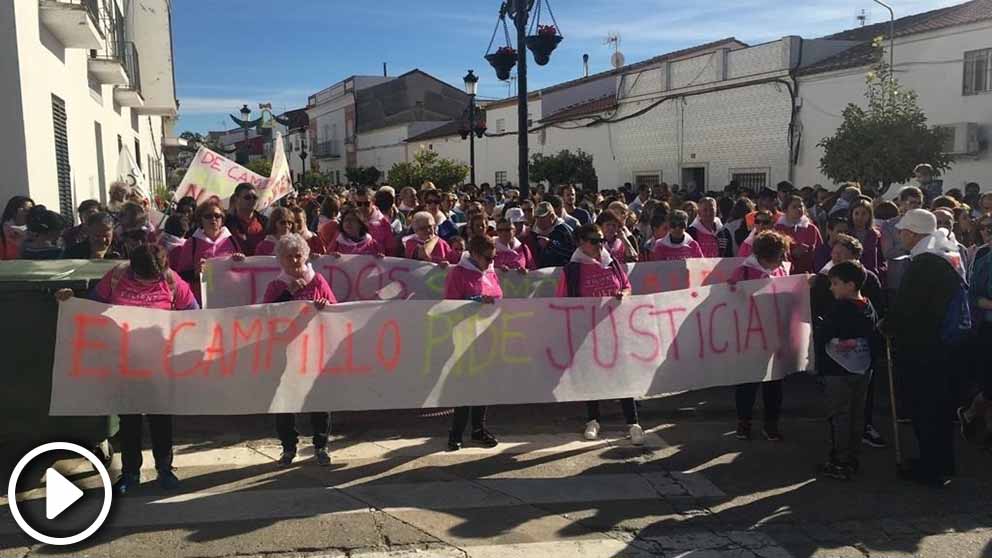 Manifestación en El Campillo (Huelva), en recuerdo de Laura Luelmo.