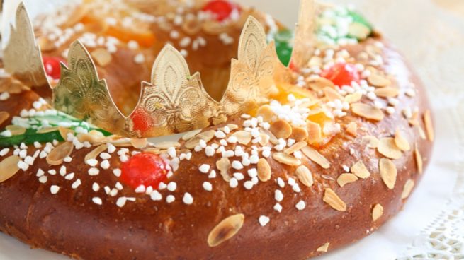 Roscón de Reyes casero relleno de chocolate 2019