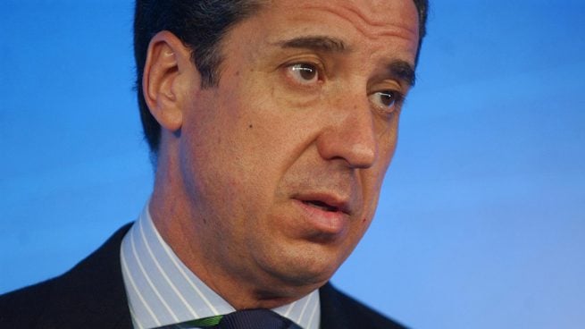 La juez deja a Zaplana pasear por el hospital tras denunciar OKDIARIO su reclusión en la habitación