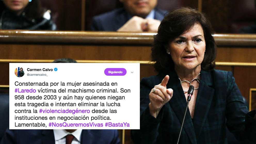 La vicepresidenta del Gobierno y ministra de Igualdad, Carmen Calvo, junto al tuit en el que se equivoca con la cifra real de mujeres asesinadas en España