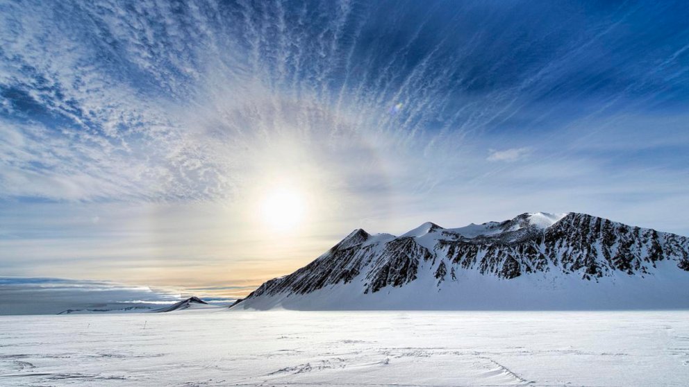 Un grupo de científicos alcanza una zona inexplorada de la Antártida, el lago Mercer