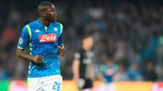 Koulibaly, durante un encuentro con el Nápoles. (Getty)