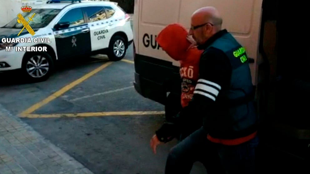 Uno de los miembros de la manada de Alicante detenido por la Guardia Civil.