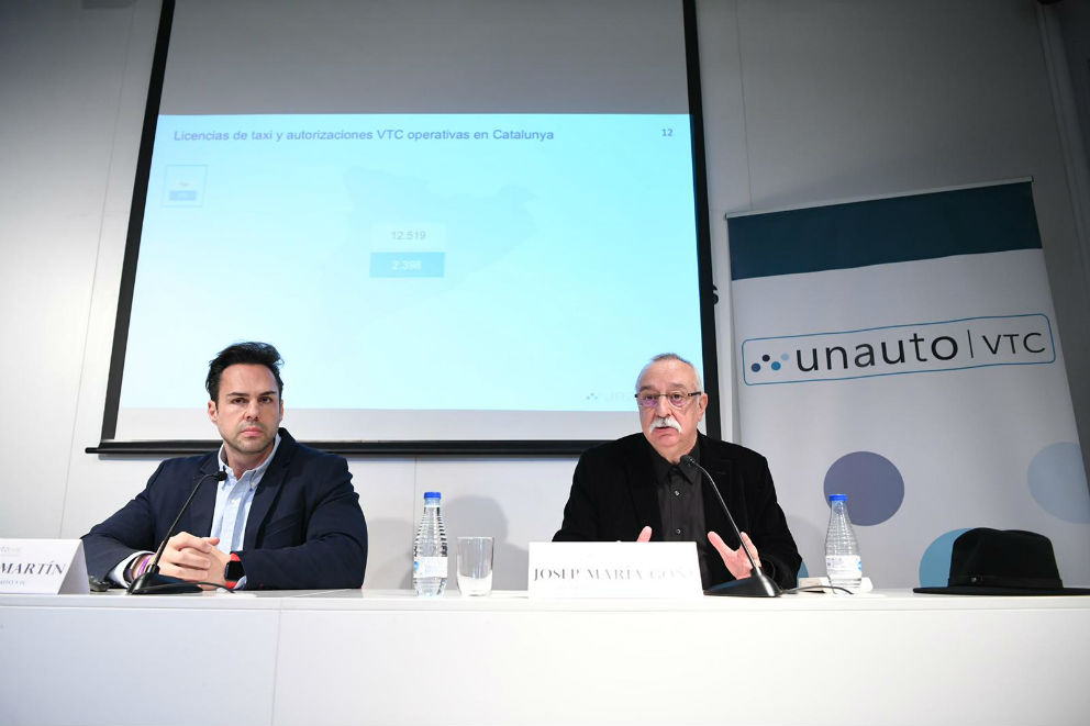 El presidente de Unauto VTC, Eduardo Martín (iza) y el de Unauto Barcelona, José María Goñi