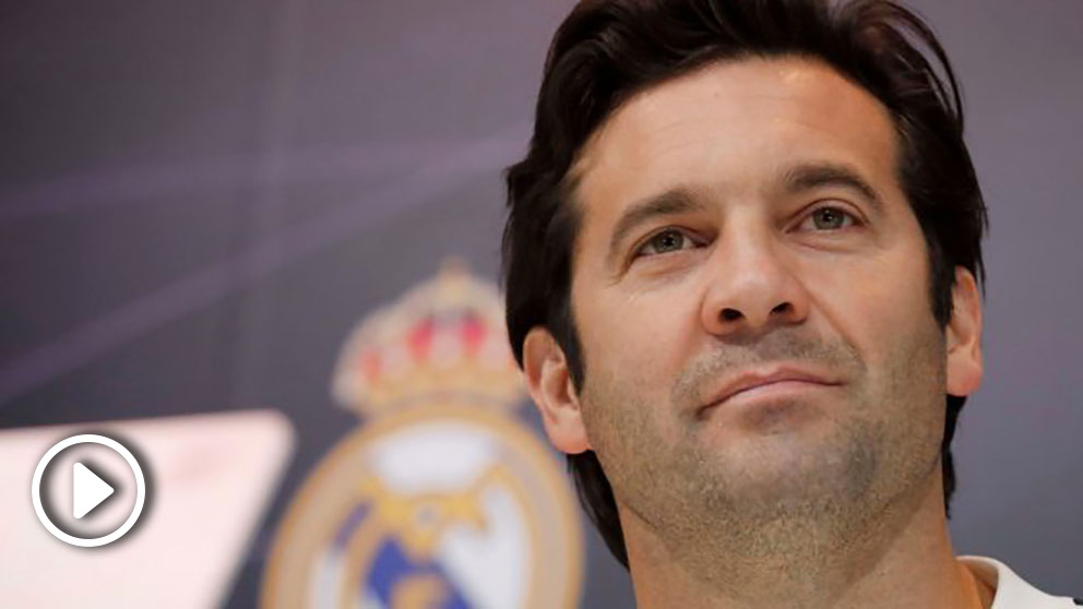 Solari, en la sala de prensa de Valdebebas (EFE).