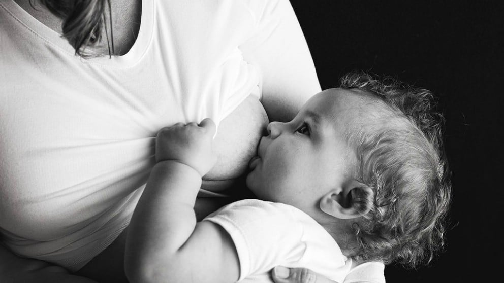 Ventajas de la lactancia materna en bebés de más de seis meses