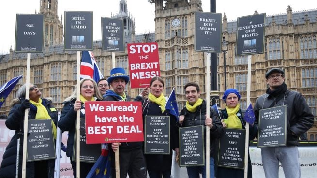 brexit-theresa-may-protesta