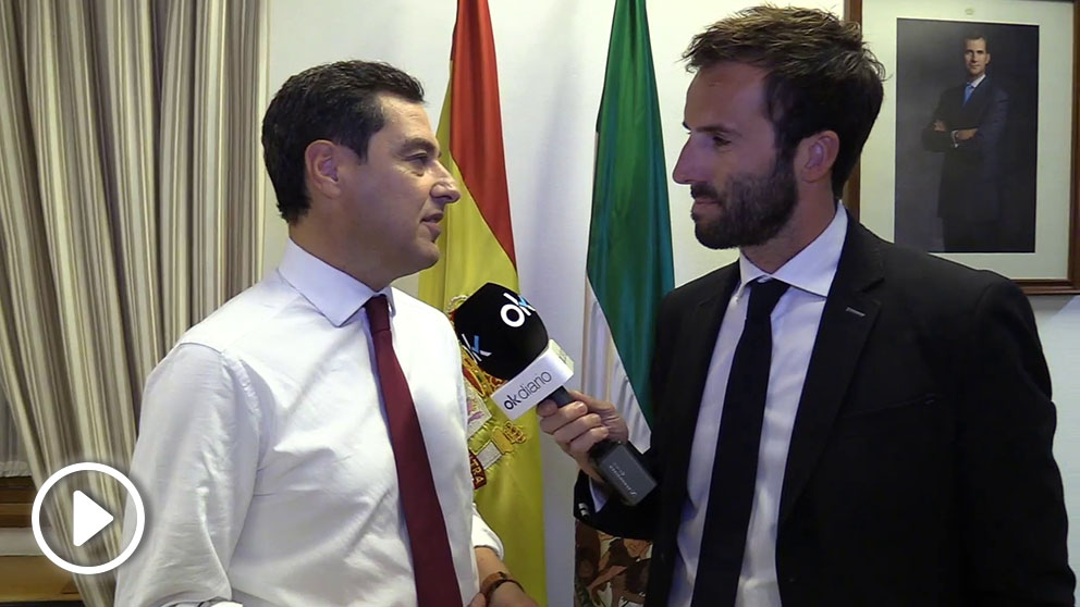 Álvaro Ojeda (OKDIARIO) entrevista a Juanma Moreno.