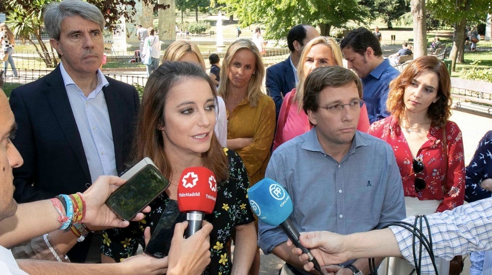 José Luis Martínez-Almeida y Andrea Levy. (Foto. PP)