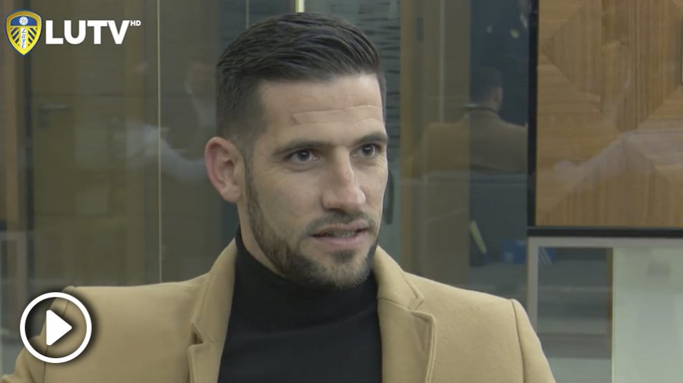 Kiko Casilla, en el canal oficial del Leeds.
