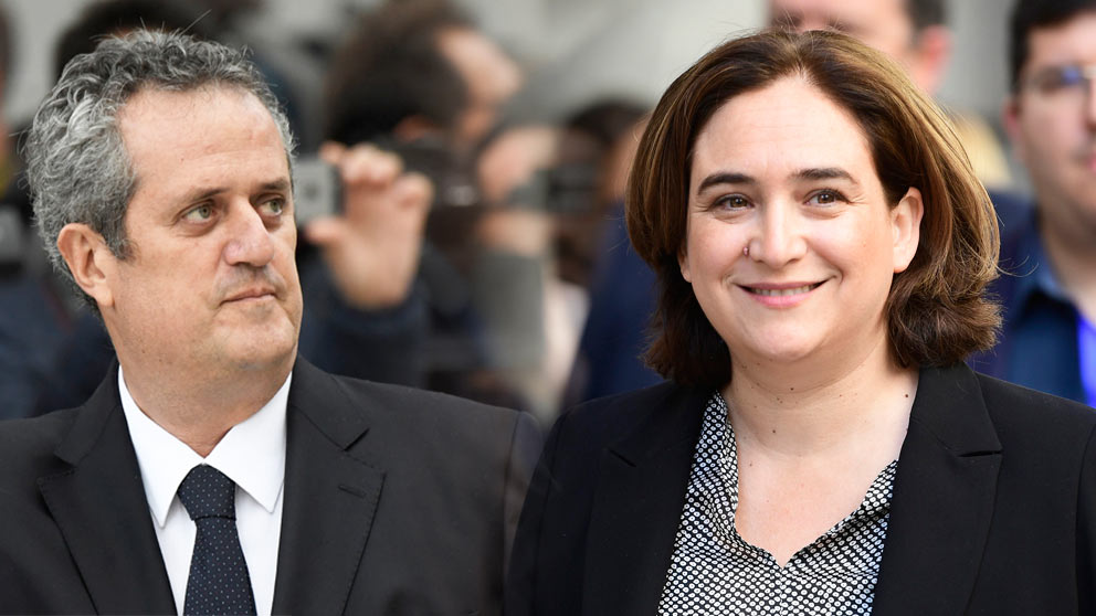 El ex consejero de Interior del Govern, Joaquim Forn, y la alcaldesa de Barcelona, Ada Colau