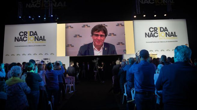 El pacto entre JxCAT y el PSC empuja a Puigdemont a alejarse del PDeCAT y activar su nuevo partido
