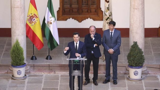 Juanma Moreno ante los medios con Juan Marín. Foto: EP