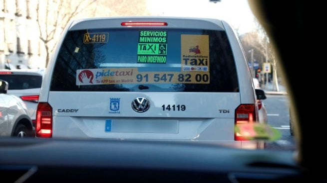 Los taxistas se trasladan al centro de Madrid para celebrar su séptimo día de huelga