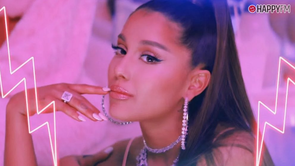ariana grande tatuaje