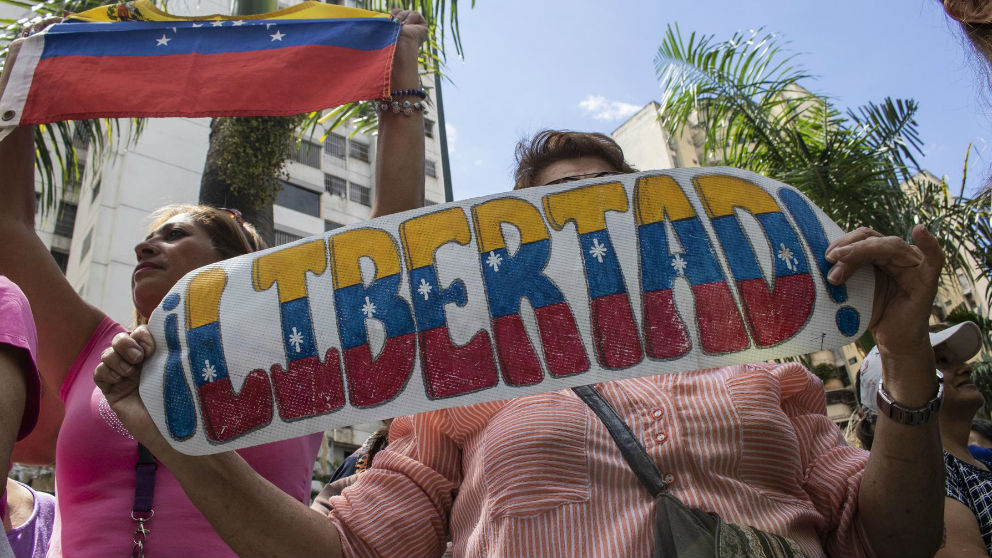 Manifestantes exigen libertad. Foto: Europa Press