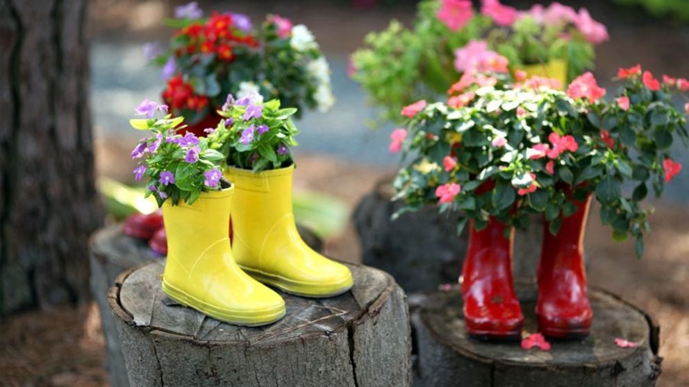 Guía para que sepas cómo hacer floreros con botas