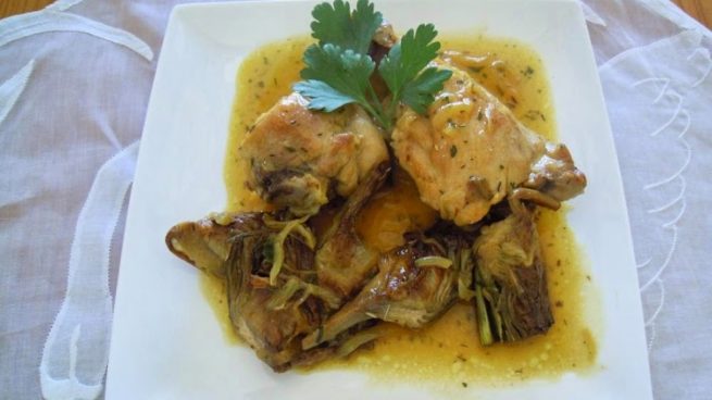 alcachofas con pollo