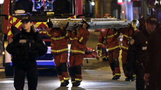 Un incendio declarado en un edificio de París deja al menos tres muertos y una treintena de heridos