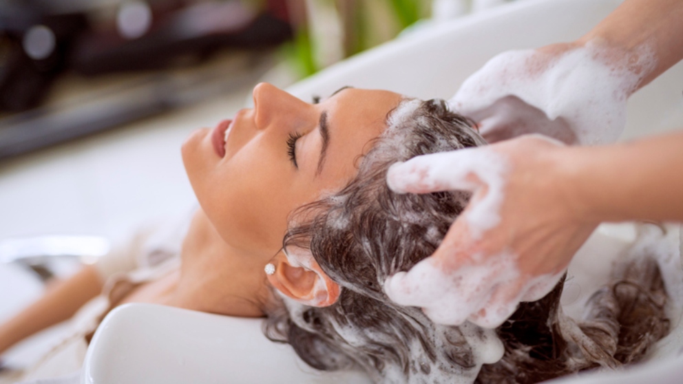 Cómo hidratar el cuero cabelludo paso a paso con remedios caseros