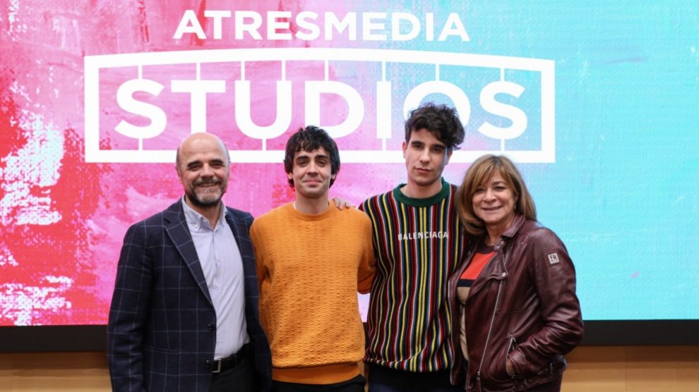 Javier Ambrossi y Javier Calvo firman un contrato de exclusividad con Atresmedia Studios.