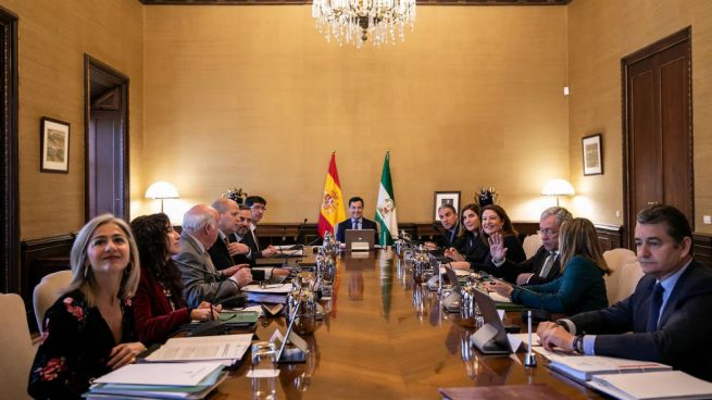 La Junta andaluza crea un Comisionado para la Concordia para impulsar una nueva ley de memoria histórica