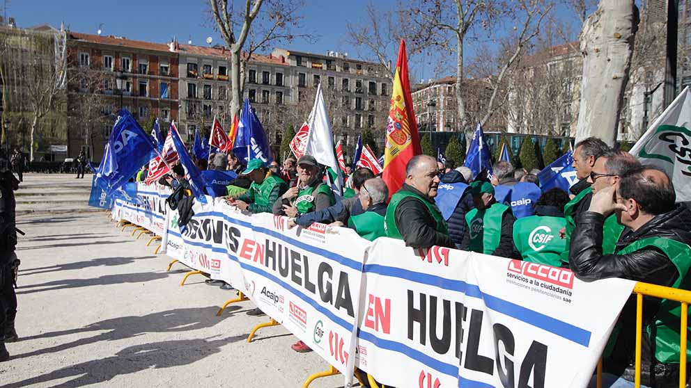 Funcionarios de prisiones en una manifestación.