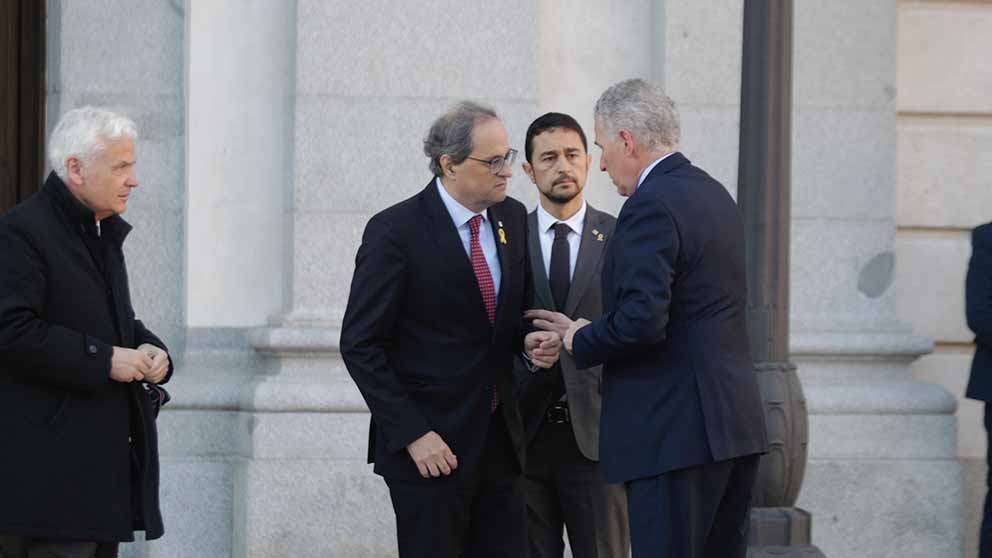 Torra, junto al jefe de protocolo de la Generalitat Carles Fabró, a las puertas del Supremo