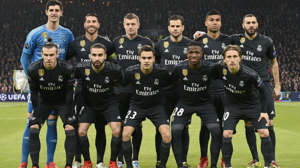 Estos son los once titulares del Real Madrid en Ámsterdam. (AFP)