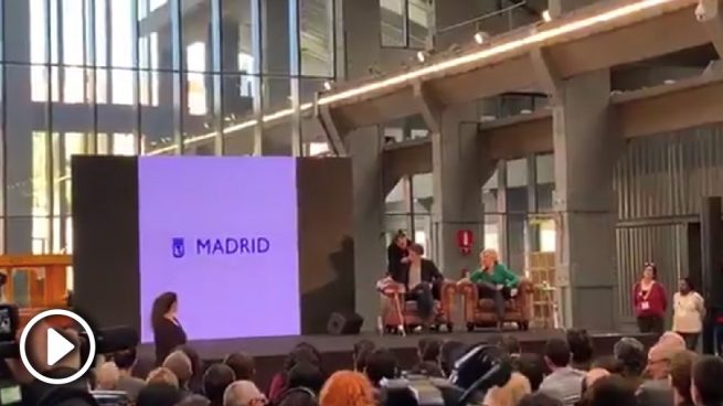 Carmena usa vídeos del Ayuntamiento pagados por los madrileños para impulsar sus mítines