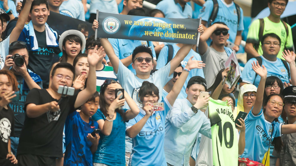 Aficionados chinos del Manchester City. (Getty)