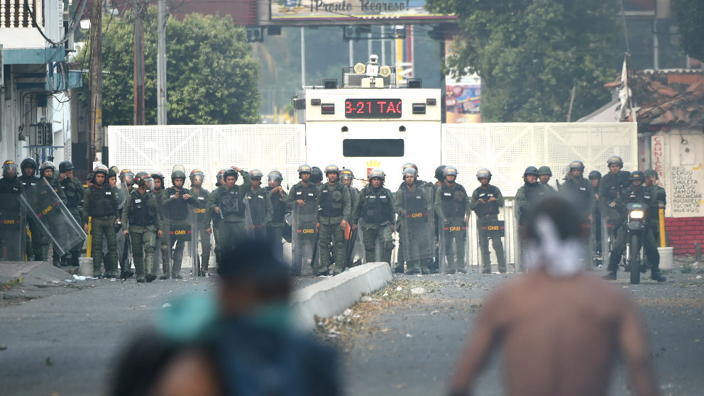 Fuerzas de Maduro en la frontera con Colombia (Foto: AFP).